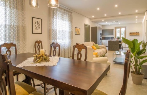 Le Piazze House | Vacation home Volpe by Interhome