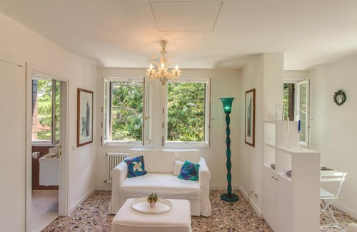 Dorsoduro Apartment | Ve N I Ce Cera C'à Belle Arti