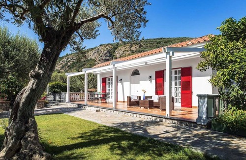 Sirenuse Villa | Villa ∙ 5 bedrooms ∙ 13 guests