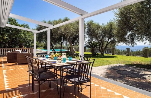 Sirenuse Villa | Villa ∙ 5 bedrooms ∙ 13 guests