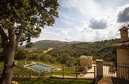 Castelraimondo Villa | Villa ∙ 6 bedrooms ∙ 16 guests