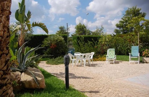 Torre dell'Orso House | Villa Assunta - Elegante villino in residence con piscina