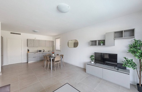 San Benedetto di Lugana Villa | Villa Botego 15 | 3 Bedrooms | Private Infinity Pool, Sauna & Terrace with.