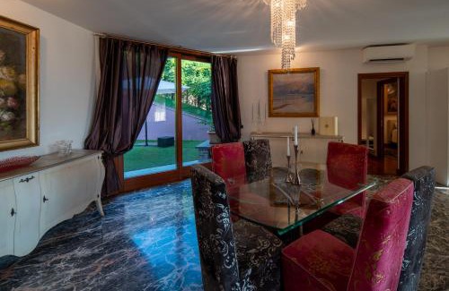 Alba Apartment | Villa DAutore