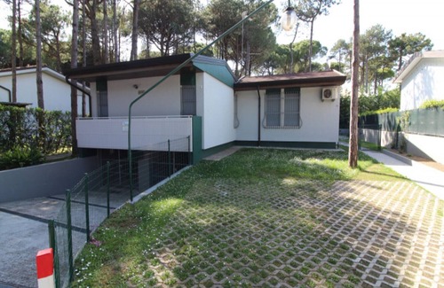 Lignano Pineta Villa | Villa in Lignano just steps from the beach