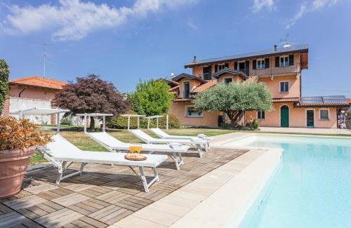 Divignano House | Villa near Milan with swimming pool