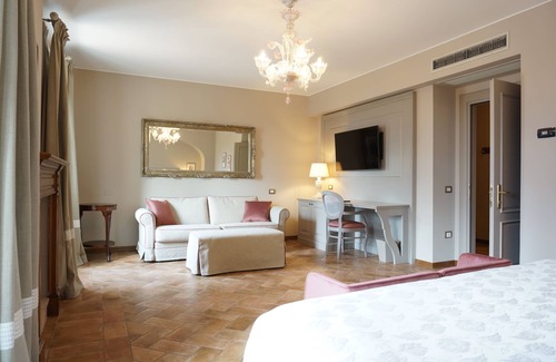 San Luca Hotel | Villa Santa Barbara