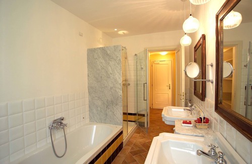 San Luca Hotel | Villa Santa Barbara