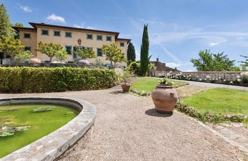 Bucine Villa | Villa Soldani - Sixteen Bedroom Villa, Sleeps 33