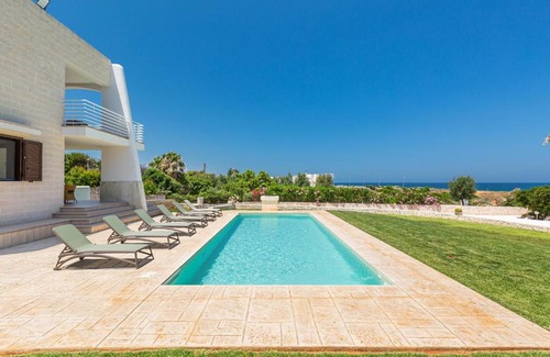 Torre Santa Sabina Villa | Villa Vela by Perle di Puglia