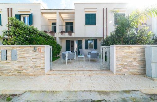 Torre Santa Sabina House | Villetta-Federica-a-50-metri-spiaggia-parcheggio