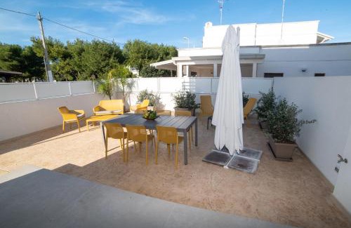 Torre Santa Sabina Apartment | Viola sul mare