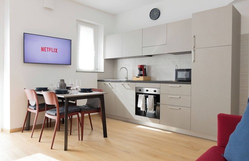 San Bonico Apartment | Vrenozi Home *2km HighwayA21/Private Parking