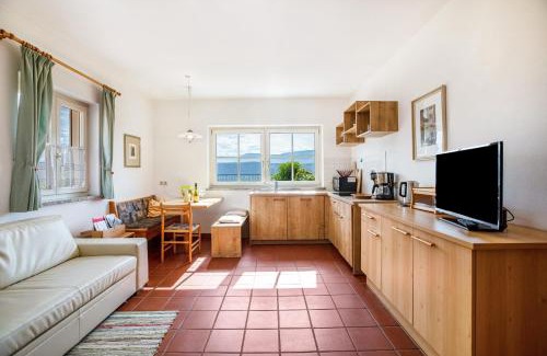 Caldaro Sulla Strada del Vino Apartment | Weingut Lieselehof Apt Aurora