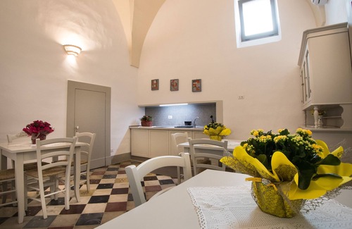 Matino House | Windows on Porta Carrese - Room 9