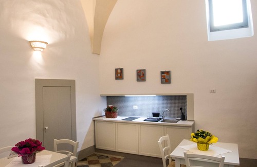 Matino House | Windows on Porta Carrese - Room 9