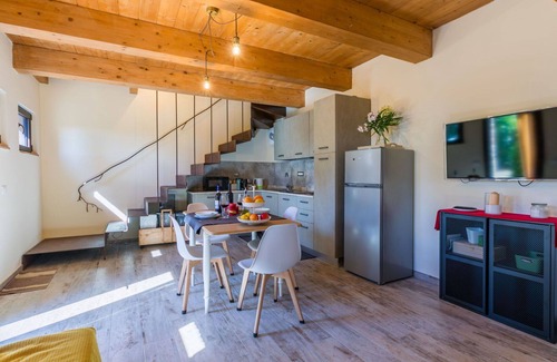 Castel San Gimignano House | Wonderful private villa for 4 guests with WIFI, A/C, TV, patio and panoramic view