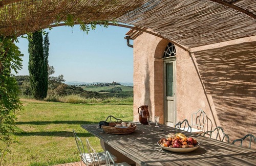 Camigliano Villa | Wonderful private villa for 10 people with A/C, WIFI, private pool, TV and panoramic view