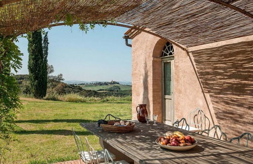 Camigliano Villa | Wonderful private villa for 16 guests with WIFI, A/C, private pool, TV and panoramic view