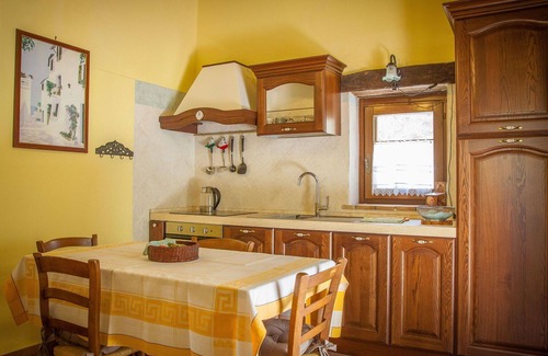 Loreto Villa | Wonderful private villa for 8 people with WIFI, private pool, terrace and pets allowed