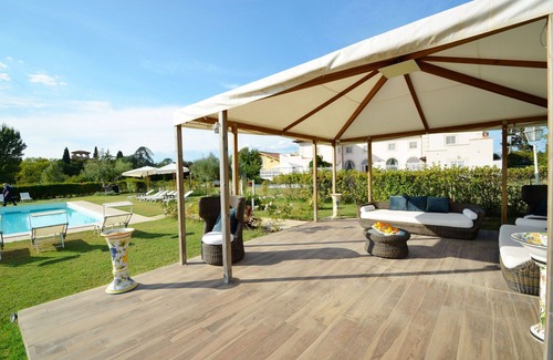 Signa Villa | Wonderful private villa with WIFI, hot tub, private pool, A/C and TV, close to Florence