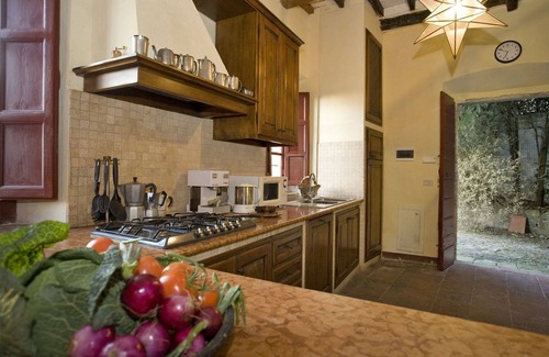 Capannori Villa | Wonderful villa with hot tub, private pool, A/C, WIFI, TV, patio and panoramic view, close to L.