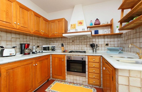 Massarosa House | Wonderful villa with WIFI, private pool, TV, terrace and pets allowed, close to Viareggio