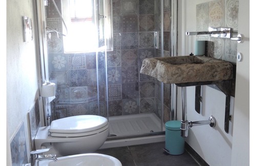 Gambassi Terme Bed & Breakfast | You look out and touch the towers of San Giminignano