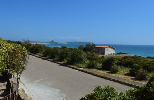 Funtana Meiga Apartment | Zigantes' Apartment on the beach 100 meters from the sea