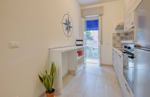 Recco Apartment | 1 bedroom beach front apartment in Recco