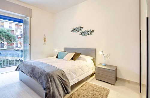 Recco Apartment | 1 bedroom beach front apartment in Recco