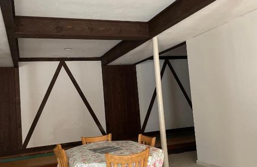 Brooklandville House | 1 bedroom suite