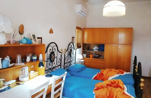 Milis Bed & Breakfast | ♥ 10 minutes from the sea ♥