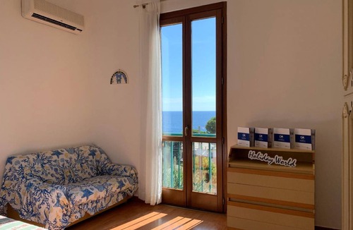 Pieve Ligure Apartment | 100 m² Apartment ∙ 2 bedrooms ∙ 5 guests