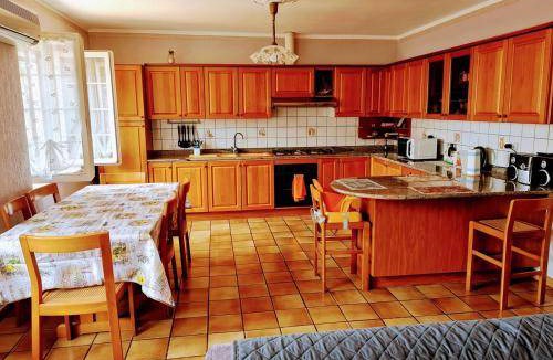 Zone Apartment | 100 m² Apartment ∙ 2 bedrooms ∙ 6 guests