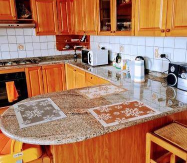 Zone Apartment | 100 m² Apartment ∙ 2 bedrooms ∙ 6 guests
