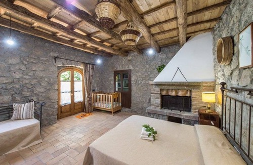 Montefiascone House | 100 m² Farmhouse ∙ 9 guests