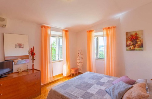 Ripatransone House | 100 m² Farmhouse ∙ 3 bedrooms ∙ 6 guests