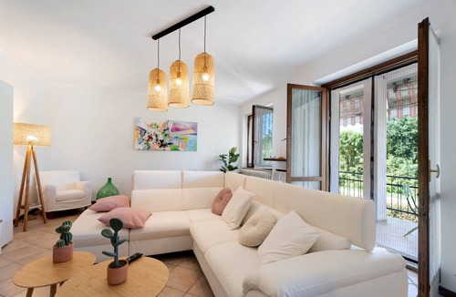 Angera House | 100 m² House ∙ 3 bedrooms ∙ 6 guests