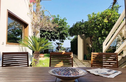 Briatico Villa | 100 m² Villa ∙ 3 bedrooms ∙ 9 guests