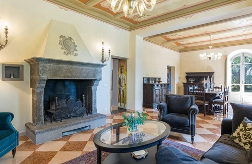 Monte San Savino Villa | 1000 m² Villa ∙ 12 bedrooms ∙ 24 guests