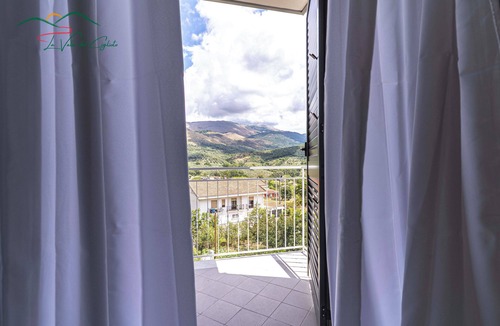 Licusati Apartment | (104) Quadruple room with private bathroom - Room Rentals in Licusati (SA)