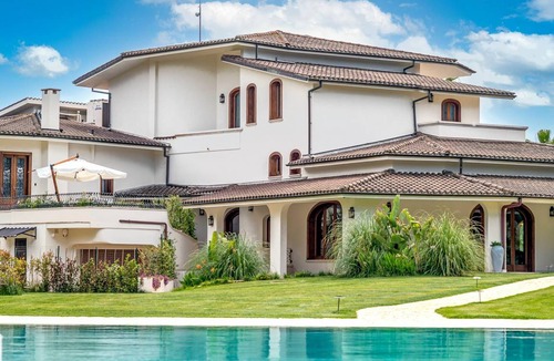 Oria Villa | 1040 m² Villa ∙ 7 bedrooms ∙ 14 guests