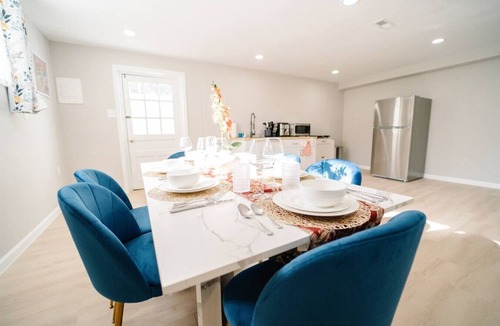 Great Falls House | 10BR Estate for 24 | Game Room + Pool Table