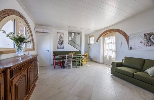 Poggio a Caiano Villa | 110 m² Villa ∙ 2 bedrooms ∙ 4 guests