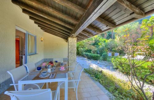 Castelveccana Villa | 110 m² Villa ∙ 3 bedrooms ∙ 8 guests