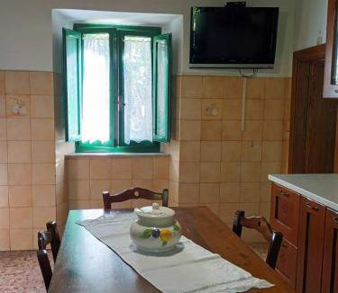 Fabbriche di Vergemoli House | 120 m² House ∙ 4 bedrooms ∙ 8 guests