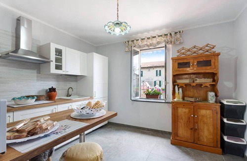 Brebbia Apartment | 120 m² Apartment ∙ 2 bedrooms ∙ 6 guests