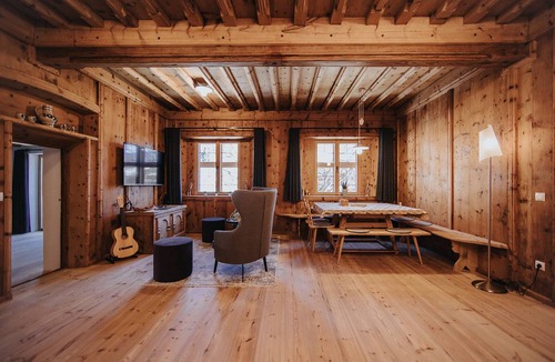 Sarntal Apartment | 120 m² Apartment ∙ 3 bedrooms ∙ 6 guests