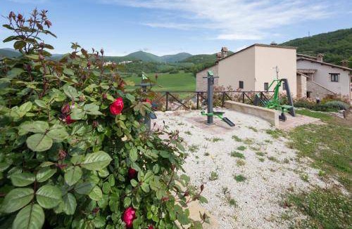 Sellano House | 120 m² Farmhouse ∙ 3 bedrooms ∙ 7 guests